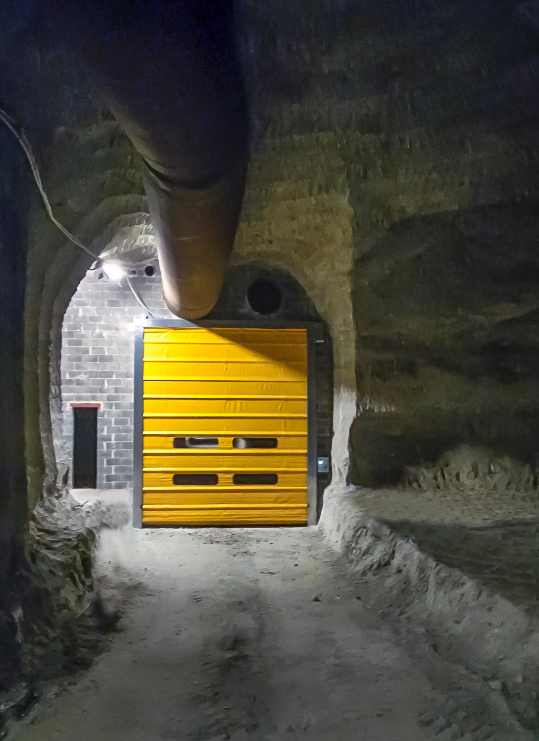 Schnelllauftor für Tunnel, Schnellfalttor